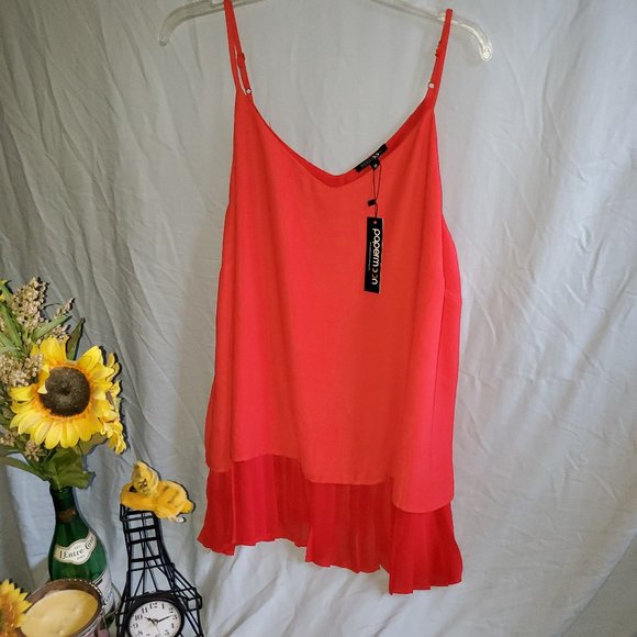 Papermoon Tops - Papermoon NWT Red adjustable spaghetti strap pleated layer 3X Fun Tank/Cami Top